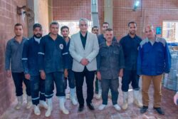 وزير الدولة للإنتاج الحربي يستهل أولى جولاته للشركات بـ(شركة أبو زعبل للكيماويات المتخصصة)