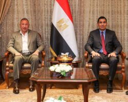 الخطيب يترأس وفد الأهلي لتهنئة جوهر نبيل وزير الشباب والرياضة