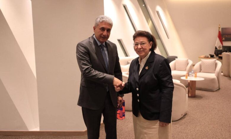 وزير السياحة والآثار يستقبل وزيرة ثقافة اليونان خلال زيارتها الرسمية الحالية إلى مصر.
