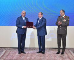 شهد الرئيس السيسي حفل تكريم الفريق أول عبد المجيد صقر وزير الدفاع السابق.