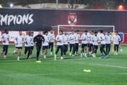 «موقف ثلاثي الأهلي المصاب».. المارد الأحمر يواصل الإعداد لمباراة سموحة