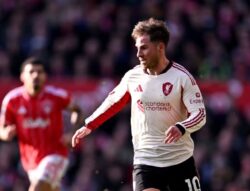 ليفربول يقتنص فوزًا ثمينًا في الوقت القاتل خارج الديار أمام نوتنجهام