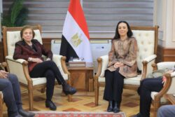 وزيرة التضامن الاجتماعي تلتقي وفد مهرجان أسوان الدولي لأفلام المرأة.