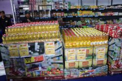 محافظ السويس يفتتح معرض «أهلاً رمضان» بالكورنيش الجديد