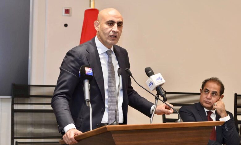 تشريعات جديدة لحماية الأطفال من مخاطر المحتوى الرقمي