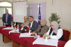 محافظ السويس يشهد فعاليات الدورة التدريبية لإعداد كوادر وقيادات تعليمية 