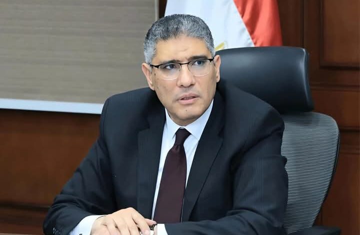 محافظ الجيزة يعتمد المخططات التفصيلية لحي الهرم ومنشأة القناطر ويُحدّث مخطط كفر الجبل.