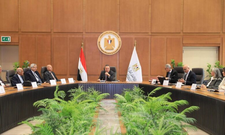 بقيادة "تاج الدين" و"القليني" إنطلاقة إستراتيجية لمجلس أمناء جامعة عين شمس الأهلية