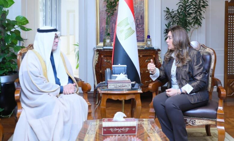 وزيرة التنمية المحلية تبحث تبادل الخبرات في حماية المحميات والحياة الفطرية.