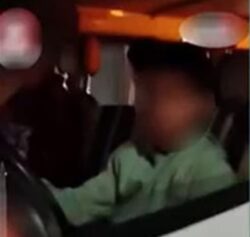 طفل 14 سنة يقود ميكروباص والده بالقاهرة والداخلية تضبطه