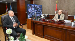 محافظ الغربية يعقد لقاءات مع القيادات التنفيذية لوضع حلول فورية للتحديات