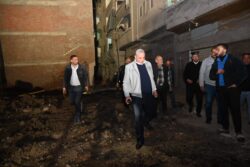 محافظ الغربية يتابع ميدانيًا إزالة عقار مائل بالمحلة الكبرى