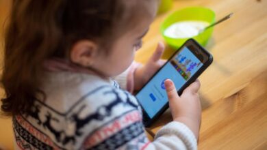 رئيس لجنة الاتصالات وتكنولوجيا:الاستفادة من التكنولوجيا وحماية الأطفال من مخاطرها