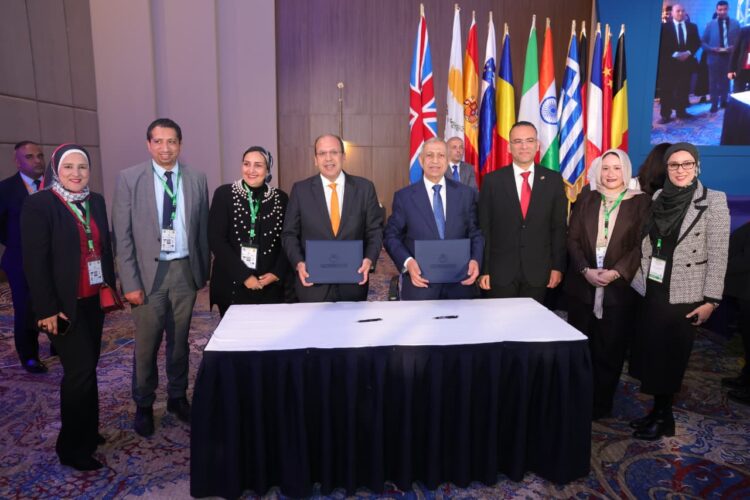 الأكاديمية العربية توقع اتفاقيات دولية ومحلية لتعزيز التعاون الأكاديمي بمؤتمر مارلوج 15