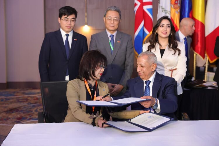 الأكاديمية العربية توقع اتفاقيات دولية ومحلية لتعزيز التعاون الأكاديمي بمؤتمر مارلوج 15