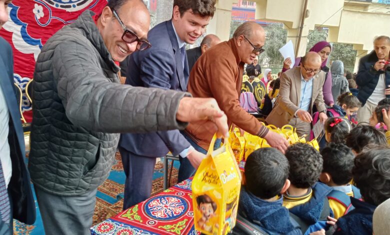 البيت الروسي بالإسكندرية بالتعاون مع نقابة التشكيليين فانوس رمضان بمتحف رشيد