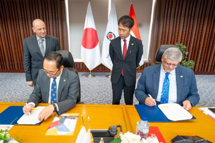 الجامعة المصرية اليابانية توقع اتفاقية تبادل طلابي مع جامعة واكاياما