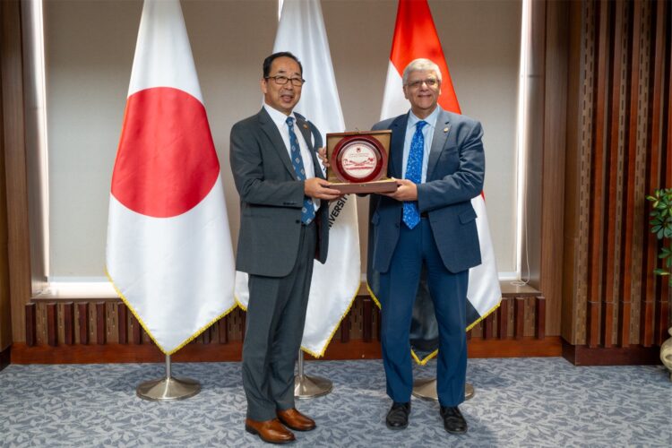 الجامعة المصرية اليابانية توقع اتفاقية تبادل طلابي مع جامعة واكاياما