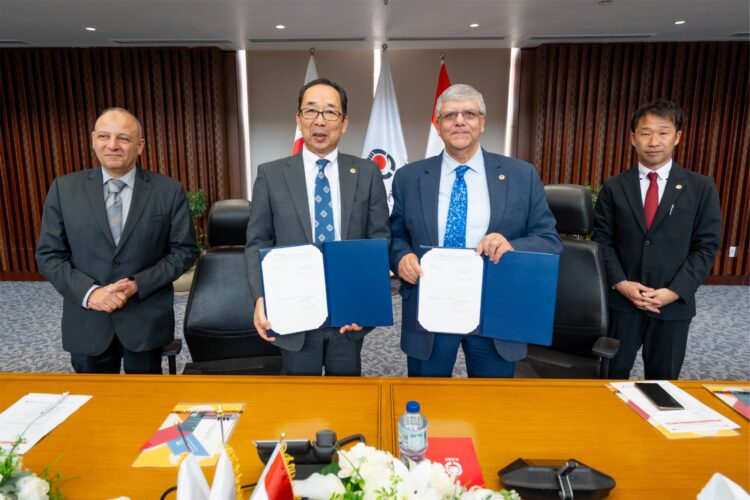 الجامعة المصرية اليابانية توقع اتفاقية تبادل طلابي مع جامعة واكاياما