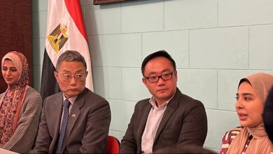 بكلمات مؤثرة القنصل الصيني يا نج يي يودع الإسكندرية