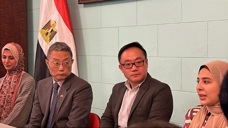 بكلمات مؤثرة القنصل الصيني يا نج يي يودع الإسكندرية