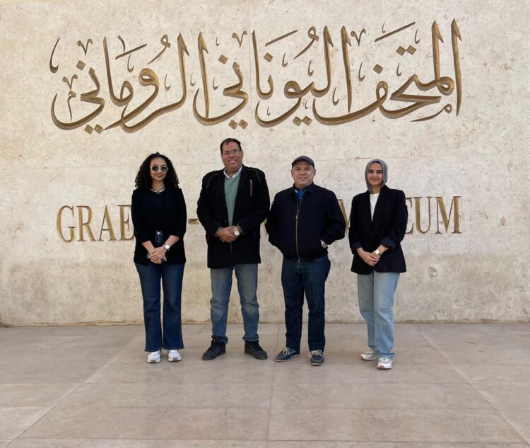 جولة للفائزيَن بجائزة مكتبة الإسكندرية العالمية فى عدة معالم سياحية