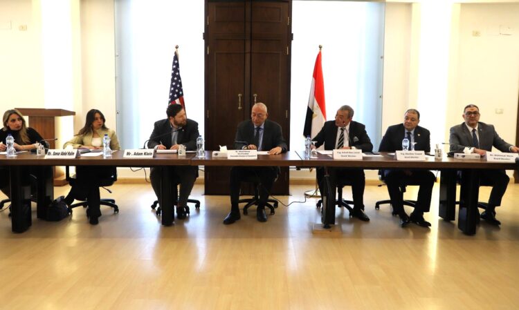 غرفة الإسكندرية تستضيف المستشار الزراعي بالسفارة الأمريكية لبحث سبل التعاون  (3)