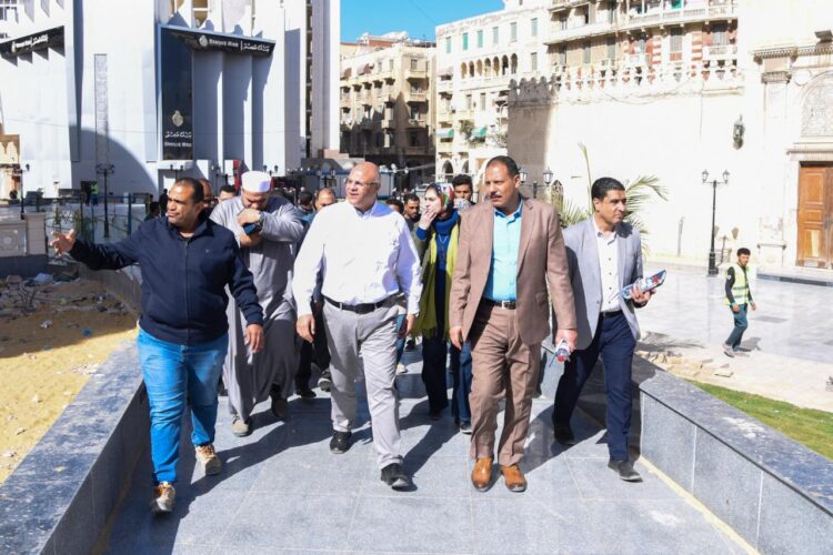 محافظ الإسكندرية جولة تفقدية بنطاق حي الجمرك لمتابعة المشروعات الكبرى