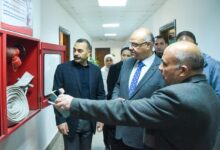  محافظ الإسكندرية يتفقد مركز خدمات مصر لمتابعة مستوى الخدمات المقدمة 