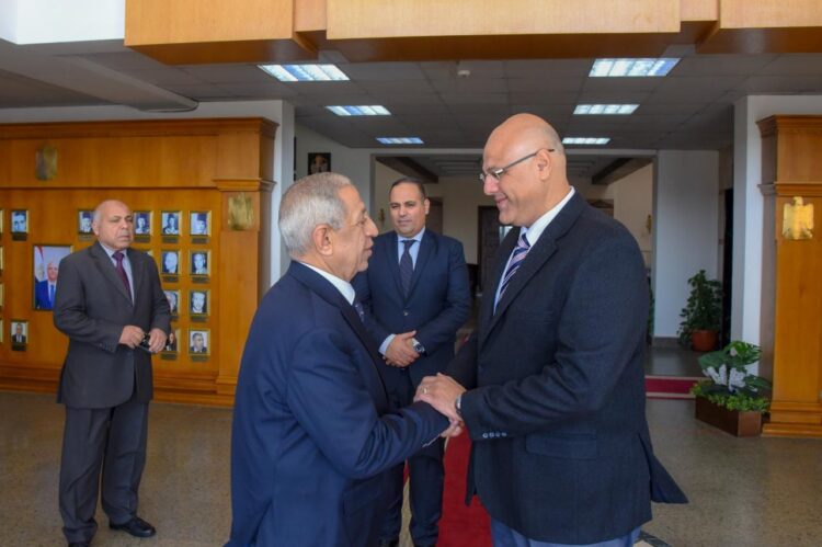 محافظ الإسكندرية يستقبل رئيس الأكاديمية العربية للعلوم والتكنولوجيا والنقل البحري 