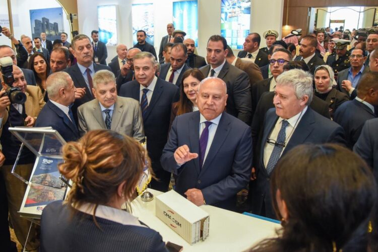 محافظ الإسكندرية يشهد افتتاح المؤتمر الدولي للنقل البحري واللوجستيات (مارلوج 15)
