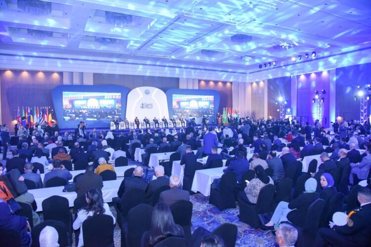 محافظ الإسكندرية يشهد افتتاح المؤتمر الدولي للنقل البحري واللوجستيات (مارلوج 15)