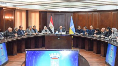 محافظ الإسكندرية يعقد أول اجتماع موسع مع القيادات التنفيذية ومديري المديريات