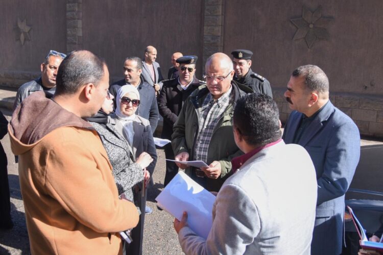 محافظ الإسكندرية يواصل جولاته الميدانية بعدد من المحاور الحيوية بنطاق حي العجمي