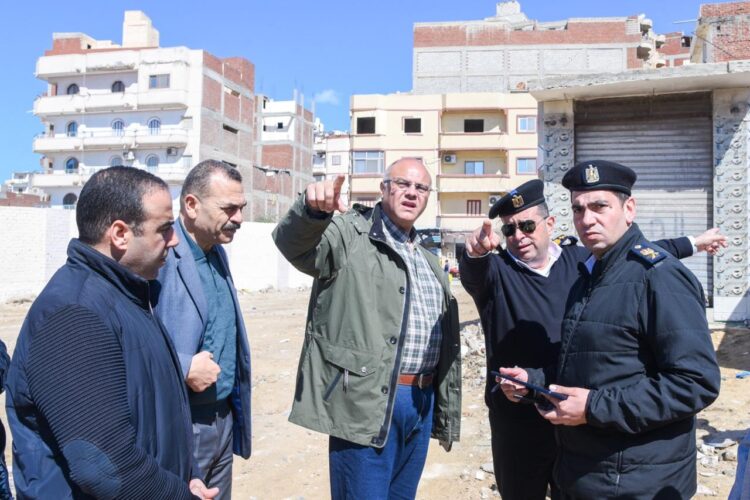 محافظ الإسكندرية يواصل جولاته الميدانية بعدد من المحاور الحيوية بنطاق حي العجمي