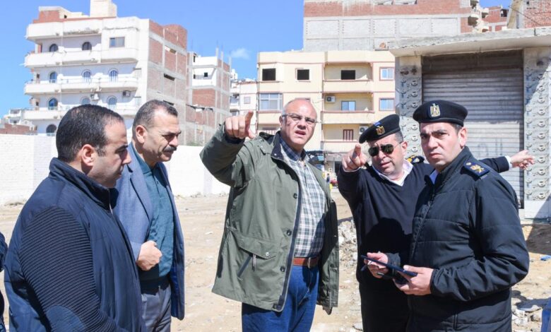 محافظ الإسكندرية يواصل جولاته الميدانية بعدد من المحاور الحيوية بنطاق حي العجمي