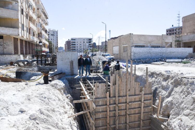 محافظ الإسكندرية يواصل جولاته الميدانية بعدد من المحاور الحيوية بنطاق حي العجمي