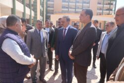 محافظ سوهاج يتفقد عددًا من المشروعات الخدمية والتنموية بمركز جهينة 

