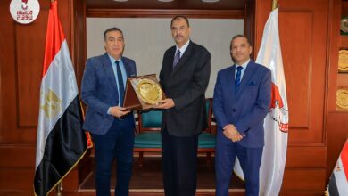 محافظ سوهاج يستقبل رئيس الهيئة العامة للخدمات البيطرية لمتابعة جاهزية مركز التلقيح الصناعي بطهطا للافتتاح بعد انتهاء أعمال التطوير