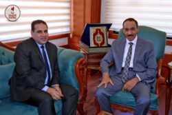 محافظ سوهاج يستقبل مدير الأمن
