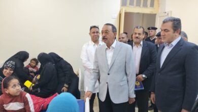 محافظ سوهاج يطمئن على حالات تسمم بمستشفى جرجا