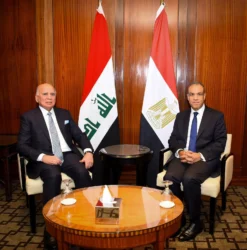 العراق ومصر يؤكدان أهمية العمل المشترك للتوصل إلى وقف لإطلاق النار وتهدئة أوضاع المنطقة.