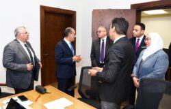 وزير الخارجية يتابع أوضاع المصريين بالخارج لمواجهة تداعيات الحرب على إيران