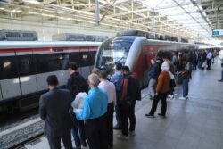 عودة مواعيد التشغيل الطبيعية لمترو الأنفاق والقطار الكهربائي غداً 