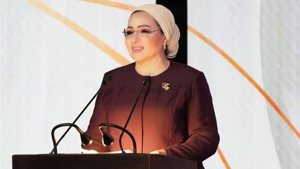 قرينة رئيس الجمهورية توجه تهنئة بمناسبة عيد الأم