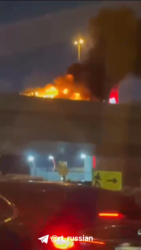 إنفجار يهز دبي بعد إصطدام طائرة مسيرة بناطحة سحاب "مارينا 23" أسفر عن إصابة المبنى. 