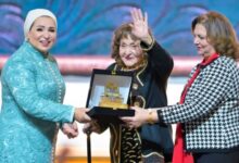 السيدة انتصار السيسي تنشر صورًا من تكريم ملهمات مصر في «المرأة المصرية أيقونة النجاح»