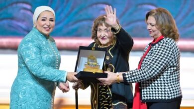 السيدة انتصار السيسي تنشر صورًا من تكريم ملهمات مصر في «المرأة المصرية أيقونة النجاح»