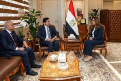 وزيرة التنمية تلتقي عضو لجنة الشئون الدستورية والتشريعية ووكيل لجنة الإدارة المحلية بمجلس النواب.