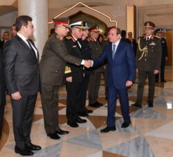 الرئيس السيسى يحضر حفل إفطار القوات المسلحة تزامنًا مع الاحتفال بذكرى إنتصارات العاشر من رمضان.